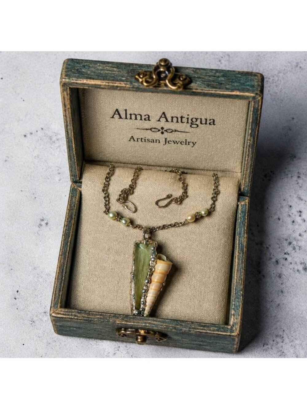 Tidepool Song — Artisan-Crafted Green Sea Glass, Conch Shell & Pearl Necklace